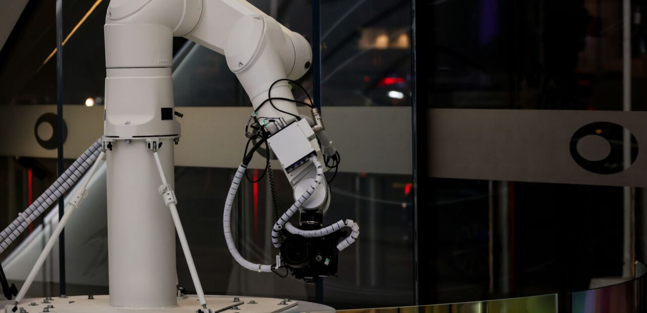 Bill Gates AI control