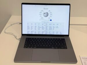 Apple MacBook Pro M6