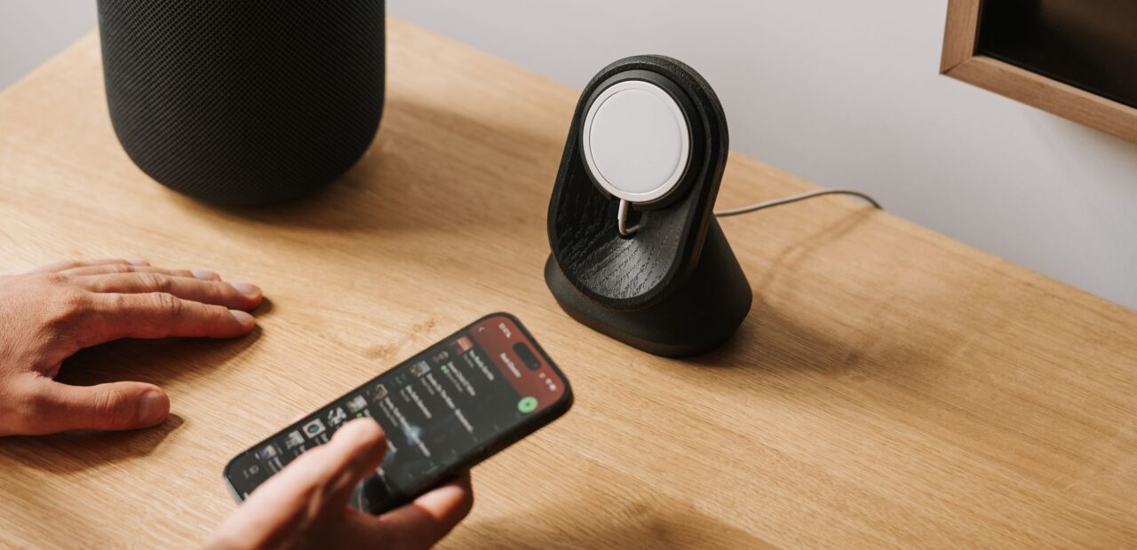 iPhone MagSafe Charger Stand